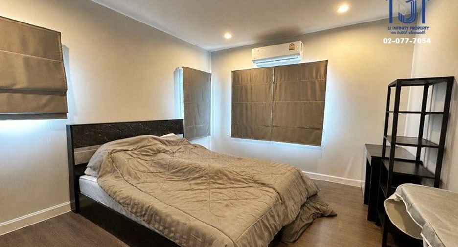 Haus zum Kauf mit 4 Zimmer 