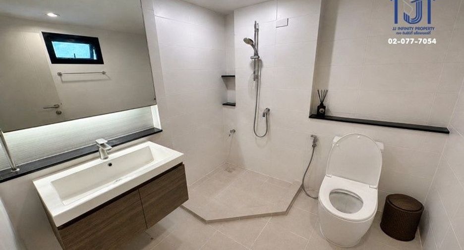 Haus zum Kauf mit 4 Zimmer 
