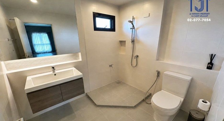 Haus zum Kauf mit 4 Zimmer 
