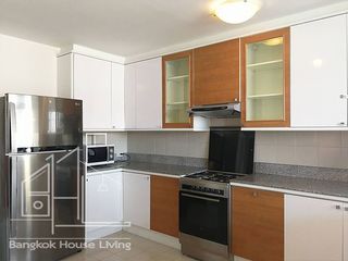 For rent 3 bedrooms apartment in Watthana, Bangkok