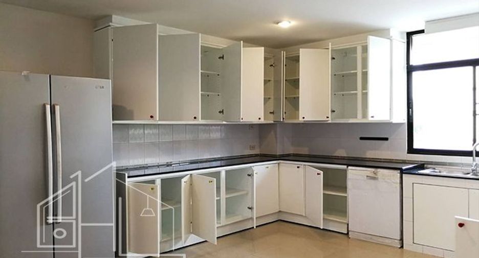 Wohnung zur Miete mit 4 Zimmer in Watthana, Bangkok