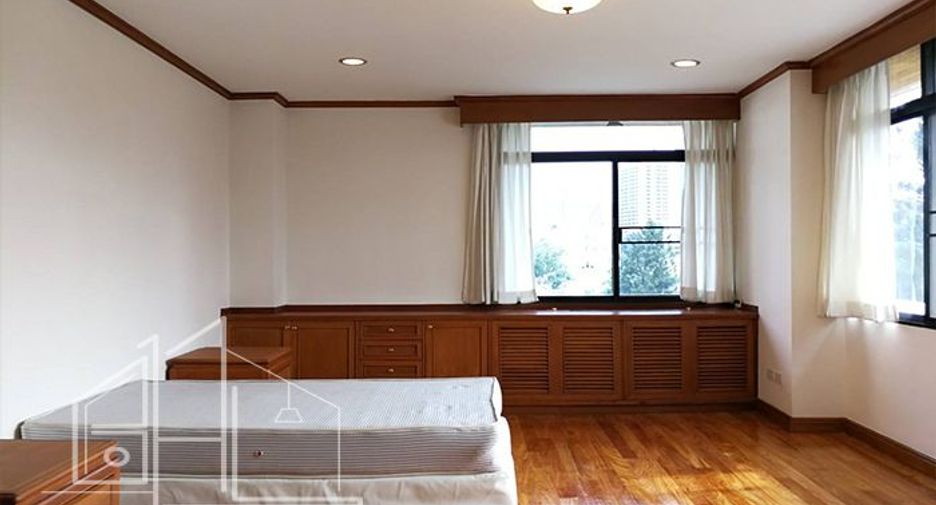 Wohnung zur Miete mit 4 Zimmer in Watthana, Bangkok