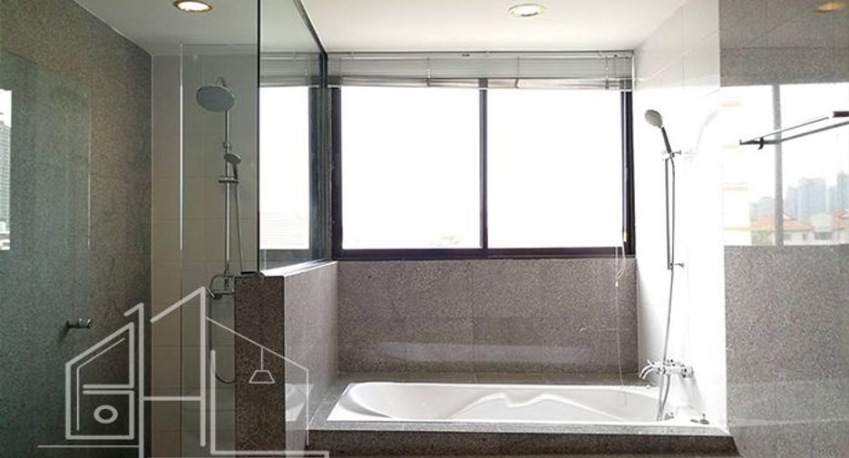 Wohnung zur Miete mit 4 Zimmer in Watthana, Bangkok
