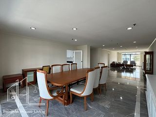 For rent 3 bedrooms condo in Watthana, Bangkok