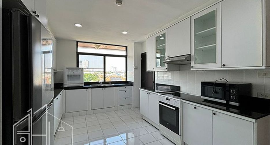 Wohnung zur Miete mit 3 Zimmer in Watthana, Bangkok