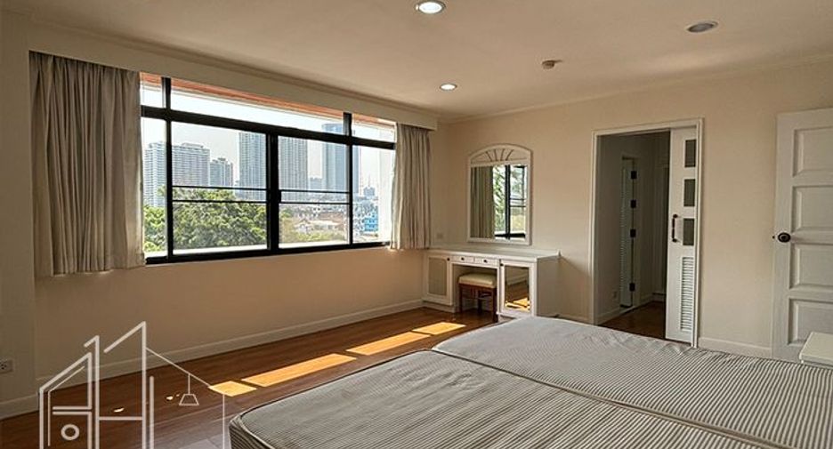 Wohnung zur Miete mit 3 Zimmer in Watthana, Bangkok