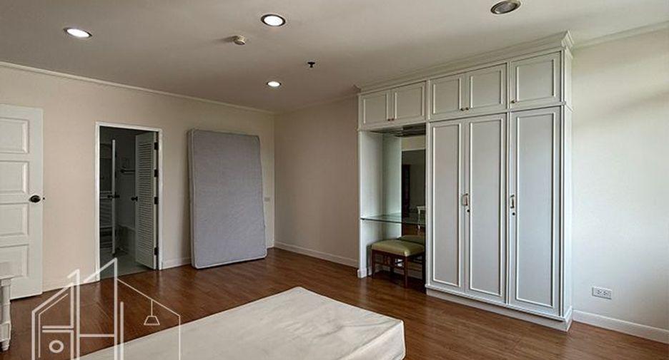 Wohnung zur Miete mit 3 Zimmer in Watthana, Bangkok