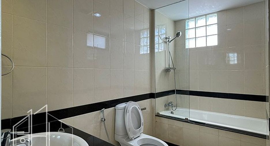 Wohnung zur Miete mit 3 Zimmer in Watthana, Bangkok