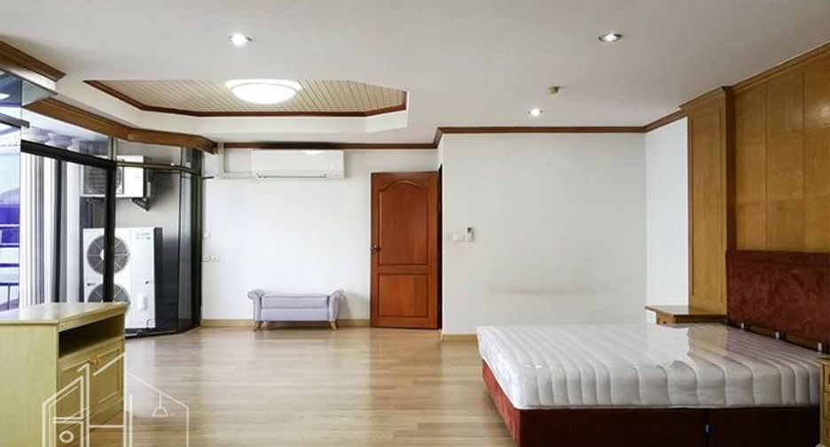 À louer 3 chambres condo à Watthana, Bangkok