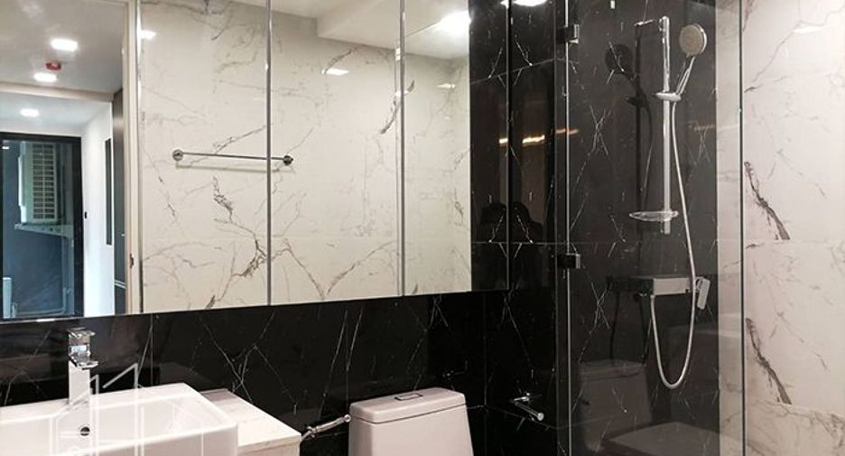 Condo en alquiler de 2 habitaciones en Watthana, Bangkok