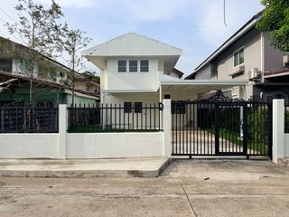 For rent 2 bedrooms house in Bang Na, Bangkok