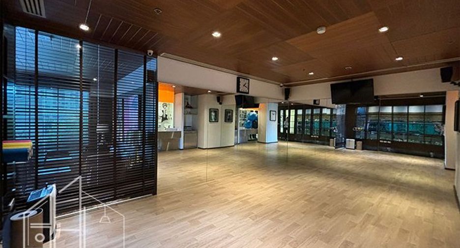 For rent 1 bed apartment in Watthana, Bangkok
