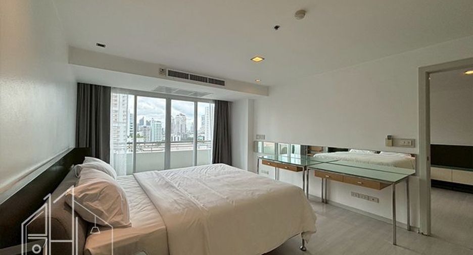 For rent 1 bed apartment in Watthana, Bangkok