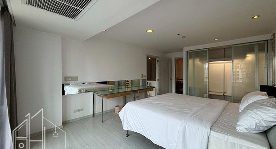 For rent 1 bed apartment in Watthana, Bangkok