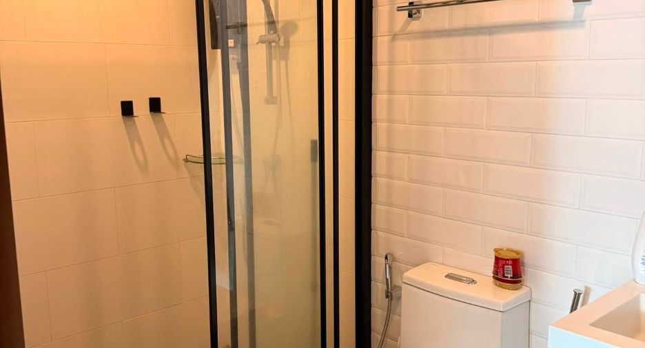 For rent 2 bedrooms condo 