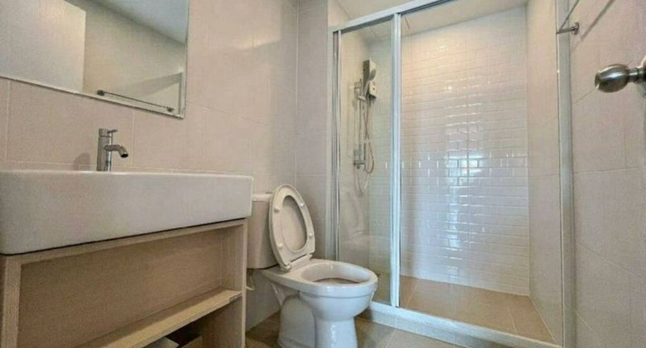 For rent 1 bed condo in Wang Thonglang, Bangkok