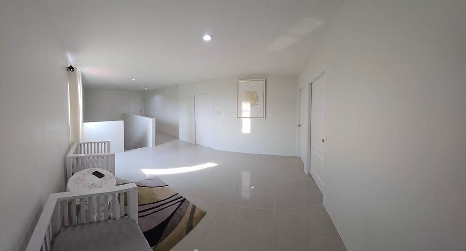 Casa en alquiler de 4 habitaciones en Bueng Kum, Bangkok