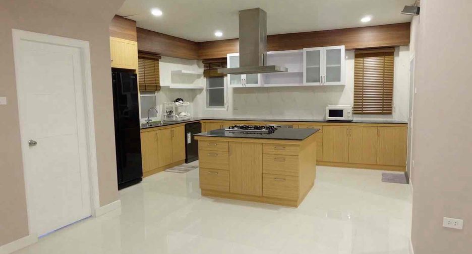 Villa zur Miete mit 3 Zimmer in Bang Lamung, Chonburi