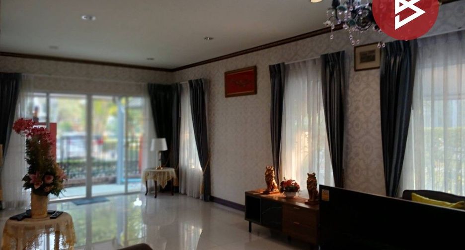 Haus zur Miete und zum Kauf mit 3 Zimmer in Suan Luang, Bangkok