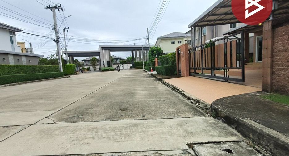 Haus zur Miete und zum Kauf mit 3 Zimmer in Suan Luang, Bangkok