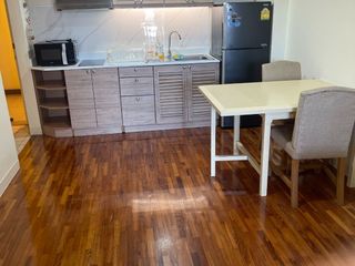 出租 和 出售 1 卧室 公寓 在 Dusit, 曼谷