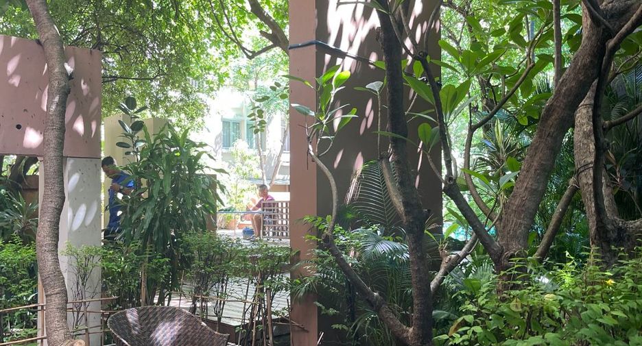 出租 和 出售 1 卧室 公寓 在 Dusit, 曼谷