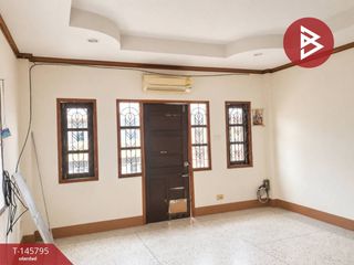 Local comercial en venta de 5 habitaciones en Uthai, Phra Nakhon Si Ayutthaya