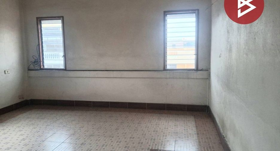 For sale 5 bedrooms retail Space in Uthai, Phra Nakhon Si Ayutthaya
