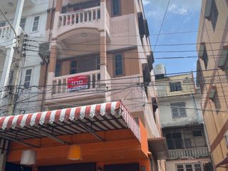 Local comercial en venta de 5 habitaciones en Uthai, Phra Nakhon Si Ayutthaya