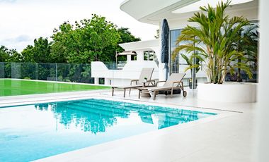 À vendre 6 chambres villa à Huay Yai, Pattaya