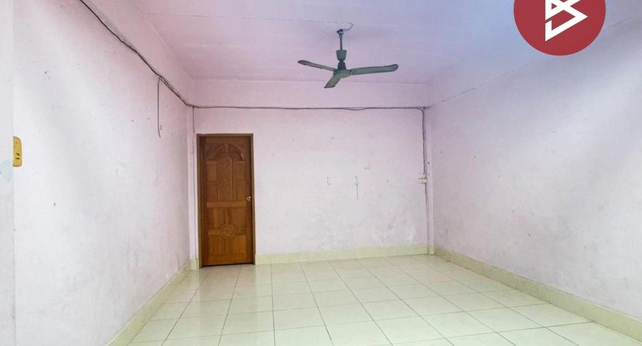 For sale 3 bedrooms townhouse in Lam Luk Ka, Pathum Thani