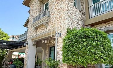 Casa en alquiler y en venta de 4 habitaciones en Bang Phli, Samut Prakan