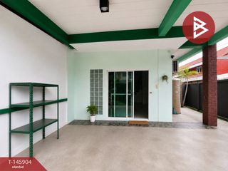 Casa adosada en venta de 2 habitaciones en Lat Lum Kaeo, Pathum Thani