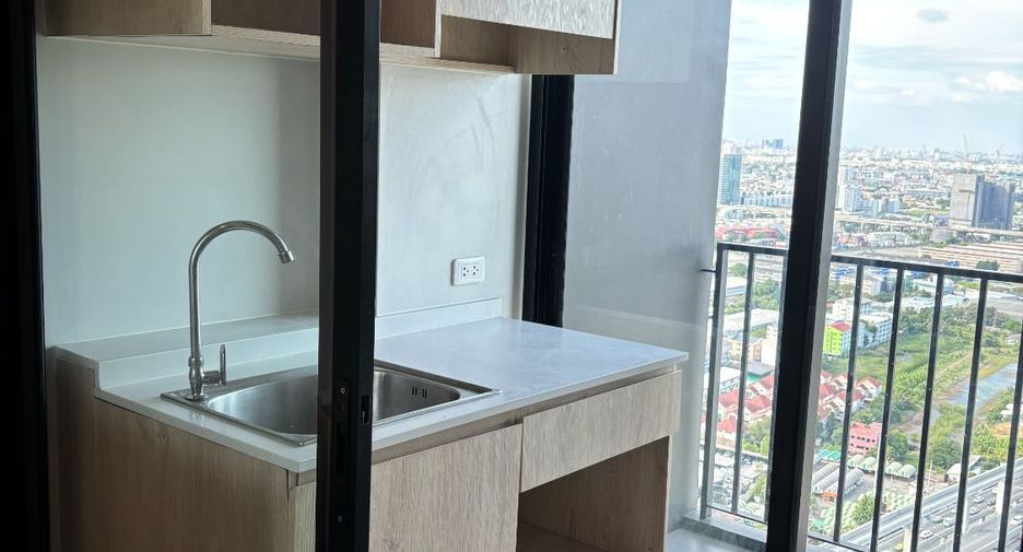 For sale 1 Beds condo in Bang Na, Bangkok