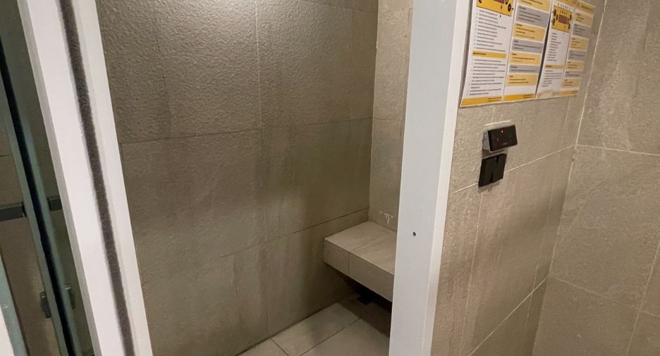 For sale 1 Beds condo in Bang Na, Bangkok