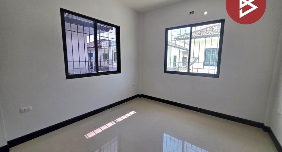 Casa en venta de 3 habitaciones en Nong Chok, Bangkok