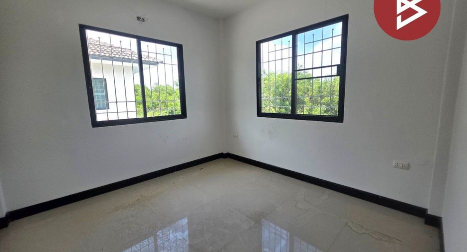 Casa en venta de 3 habitaciones en Nong Chok, Bangkok