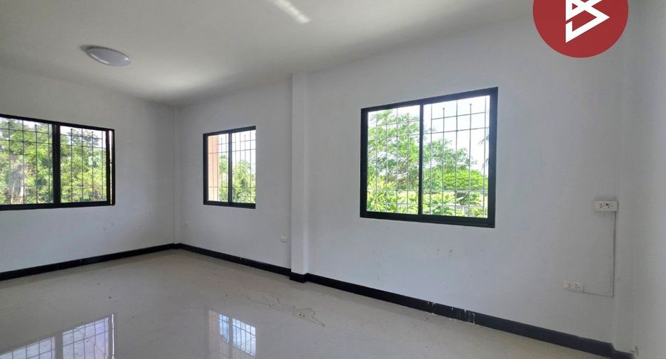 Casa en venta de 3 habitaciones en Nong Chok, Bangkok