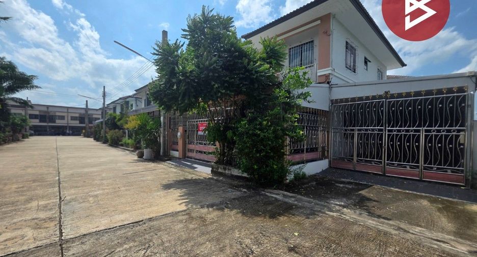 Casa en venta de 3 habitaciones en Nong Chok, Bangkok