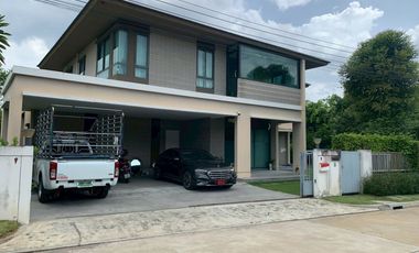 Haus zum Kauf mit 4 Zimmer in Thawi Watthana, Bangkok