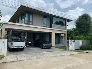 Haus zum Kauf mit 4 Zimmer in Thawi Watthana, Bangkok