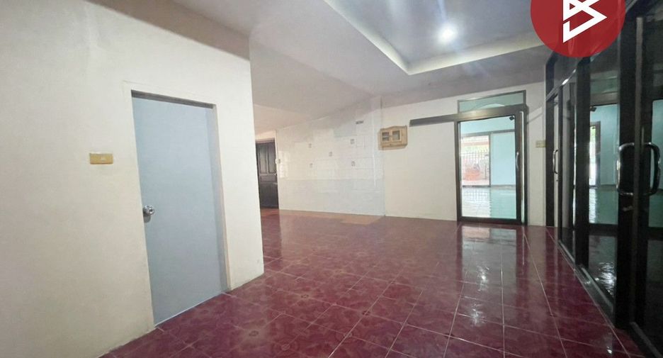 出售 3 卧室 独立屋 在 Ban Khai, Rayong