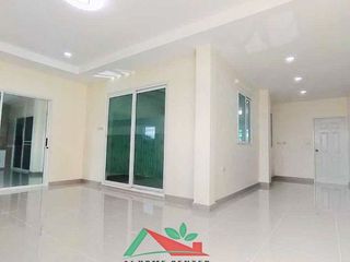 出售 6 卧室 独立屋 在 Bang Bua Thong, Nonthaburi