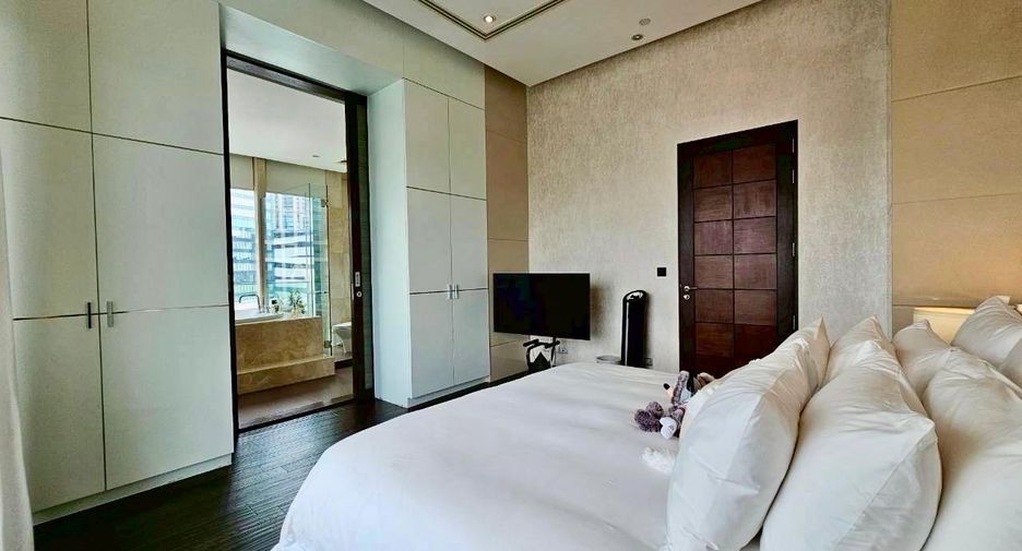 À vendre 4 chambres condo 