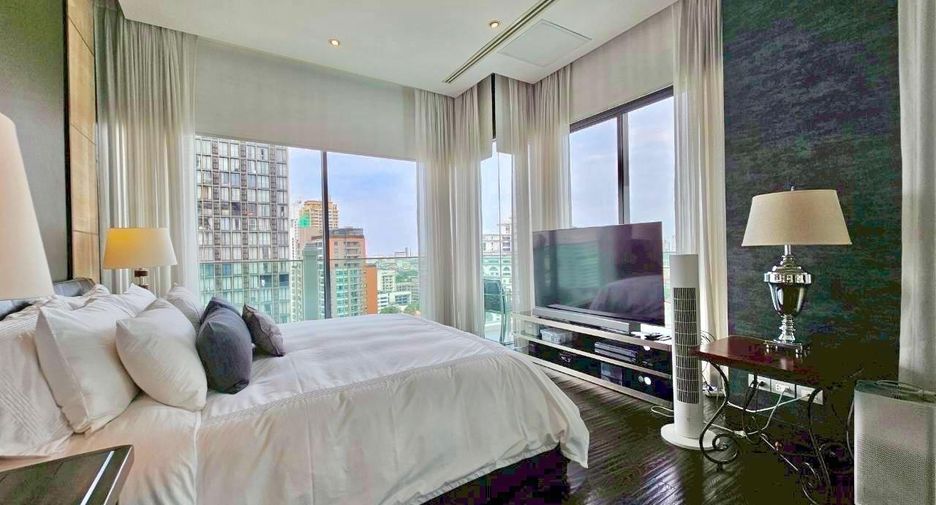 À vendre 4 chambres condo 