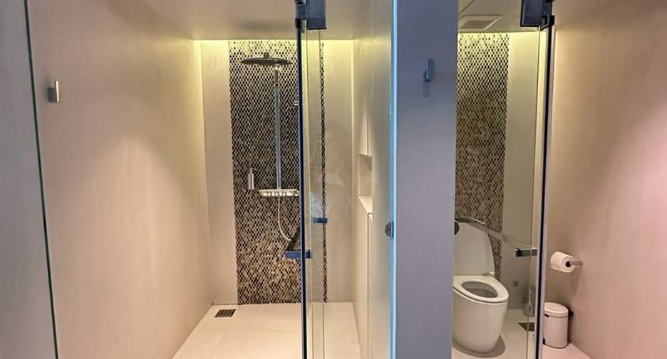 Condo en venta de 3 habitaciones 