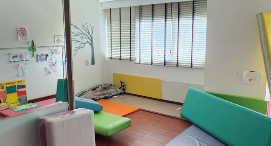Condo en venta de 3 habitaciones 