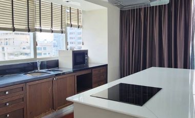 Condo en venta de 3 habitaciones 