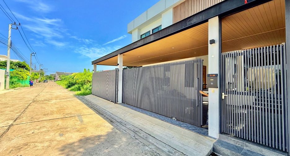 出售 3 卧室 独立屋 在 Thung Khru, 曼谷