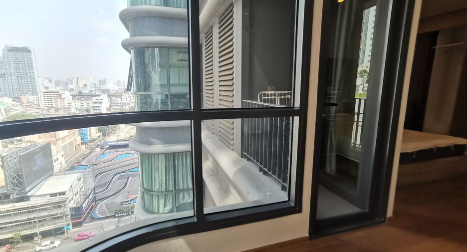 À louer 1 chambre condo à Pathum Wan, Bangkok